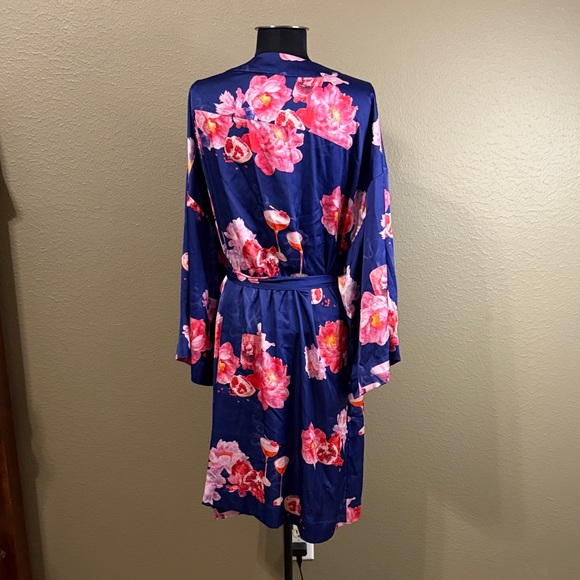 Soma Floral Robe - Navy and Pink - Picture 4 of 8